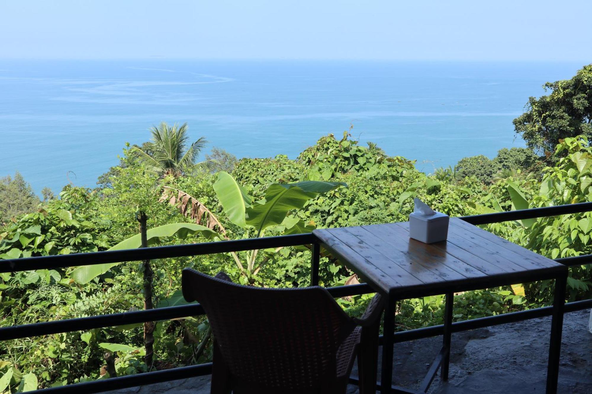 The View Padang, Amazing View, 8 Mins Mentawai Fast Ferry, Cold Beer,Close To Restaurants Паданг Екстериор снимка
